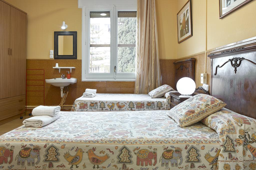 Hostal Valls 巴塞罗那 外观 照片