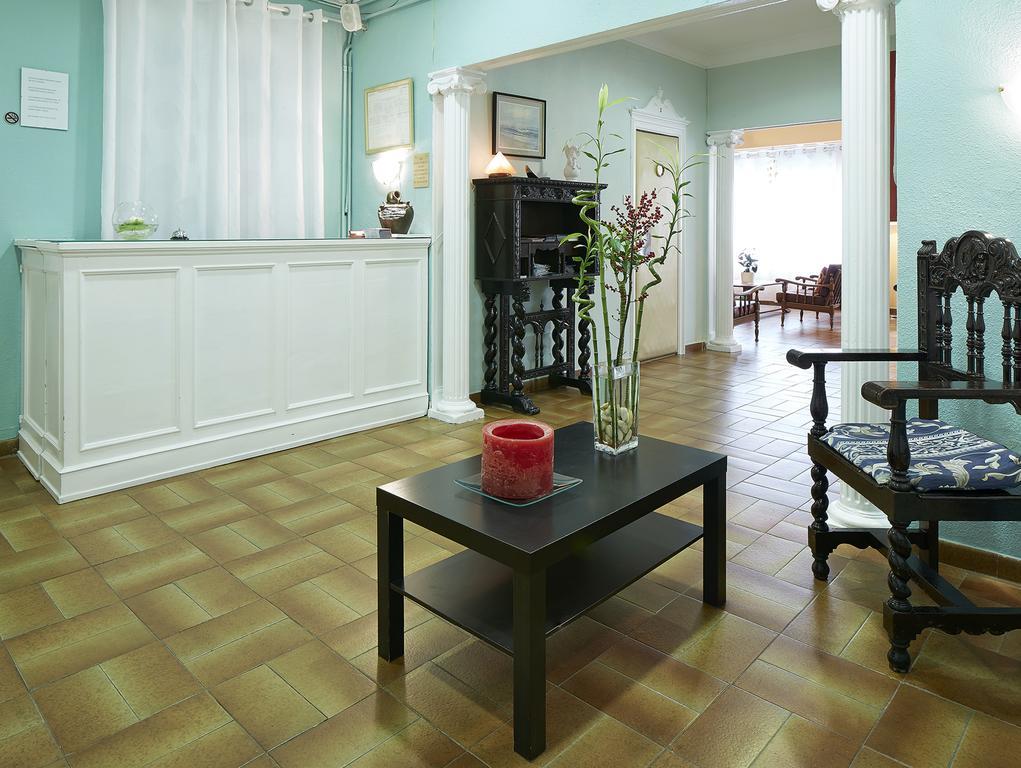 Hostal Valls 巴塞罗那 外观 照片